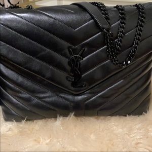 Ysl medium toy Lou Lou